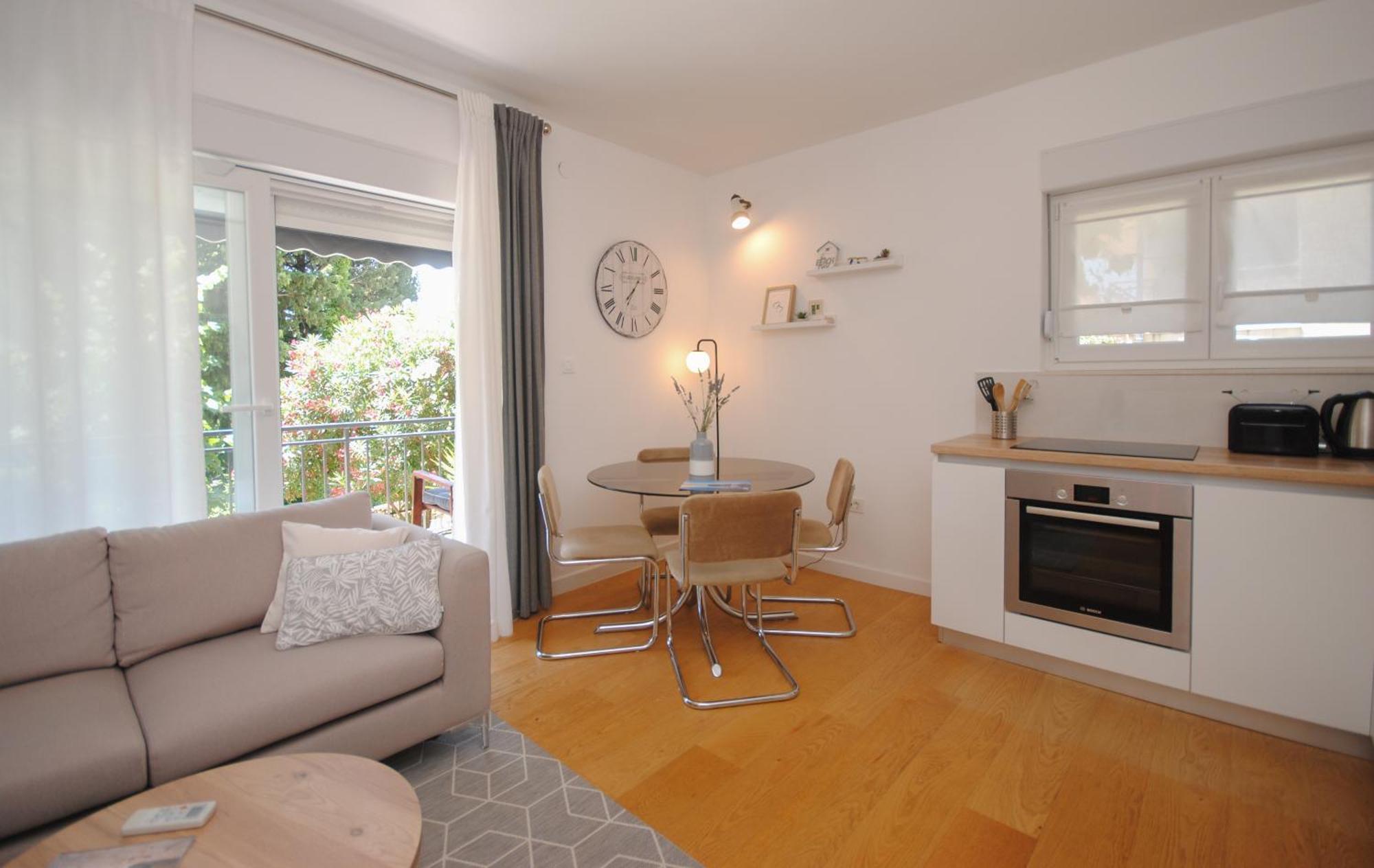 Park View Apartments Kastela Bagian luar foto